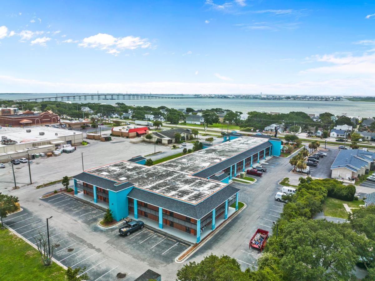 Garnet Inn & Suites, Morehead City Near Atlantic Beach Exterior foto